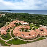 Relaxing Baia Dei Mirti B4 1 Bedroom Sleeps 4 -bilo 4 Apartment *