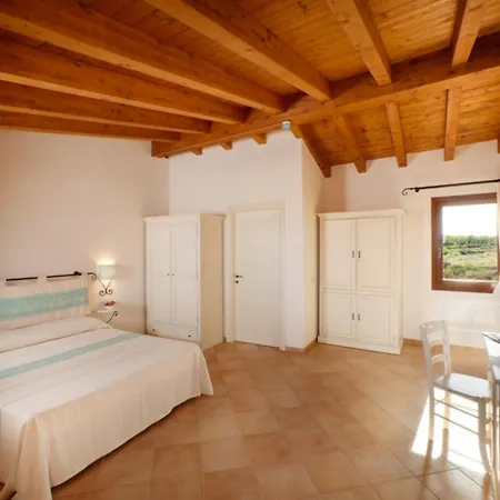 Relaxing Baia Dei Mirti B4 1 Bedroom Sleeps 4 -bilo 4 *