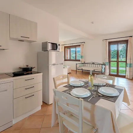 Relaxing Baia Dei Mirti B4 1 Bedroom Sleeps 4 -bilo 4 Vignola Mare