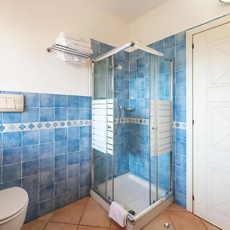 Relaxing Baia Dei Mirti B4 1 Bedroom Sleeps 4 -bilo 4 *