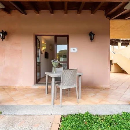 Relaxing Baia Dei Mirti B4 1 Bedroom Sleeps 4 -bilo 4 * Vignola Mare