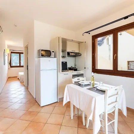 Relaxing Baia Dei Mirti B4 1 Bedroom Sleeps 4 -bilo 4 Apartamento Vignola Mare