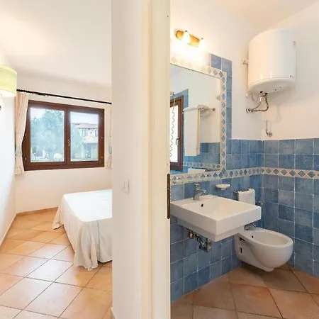 Relaxing Baia Dei Mirti B4 1 Bedroom Sleeps 4 -bilo 4 * Vignola Mare